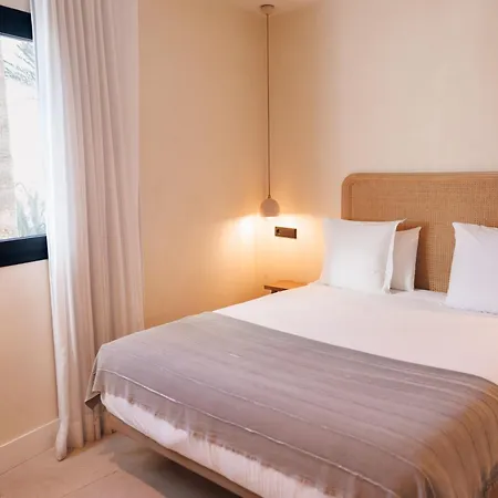 En Pleno Paseo Maritimo De