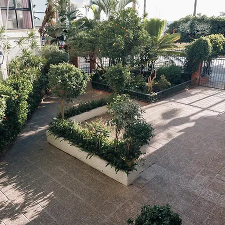 Apartment En Pleno Paseo Maritimo De Marbella